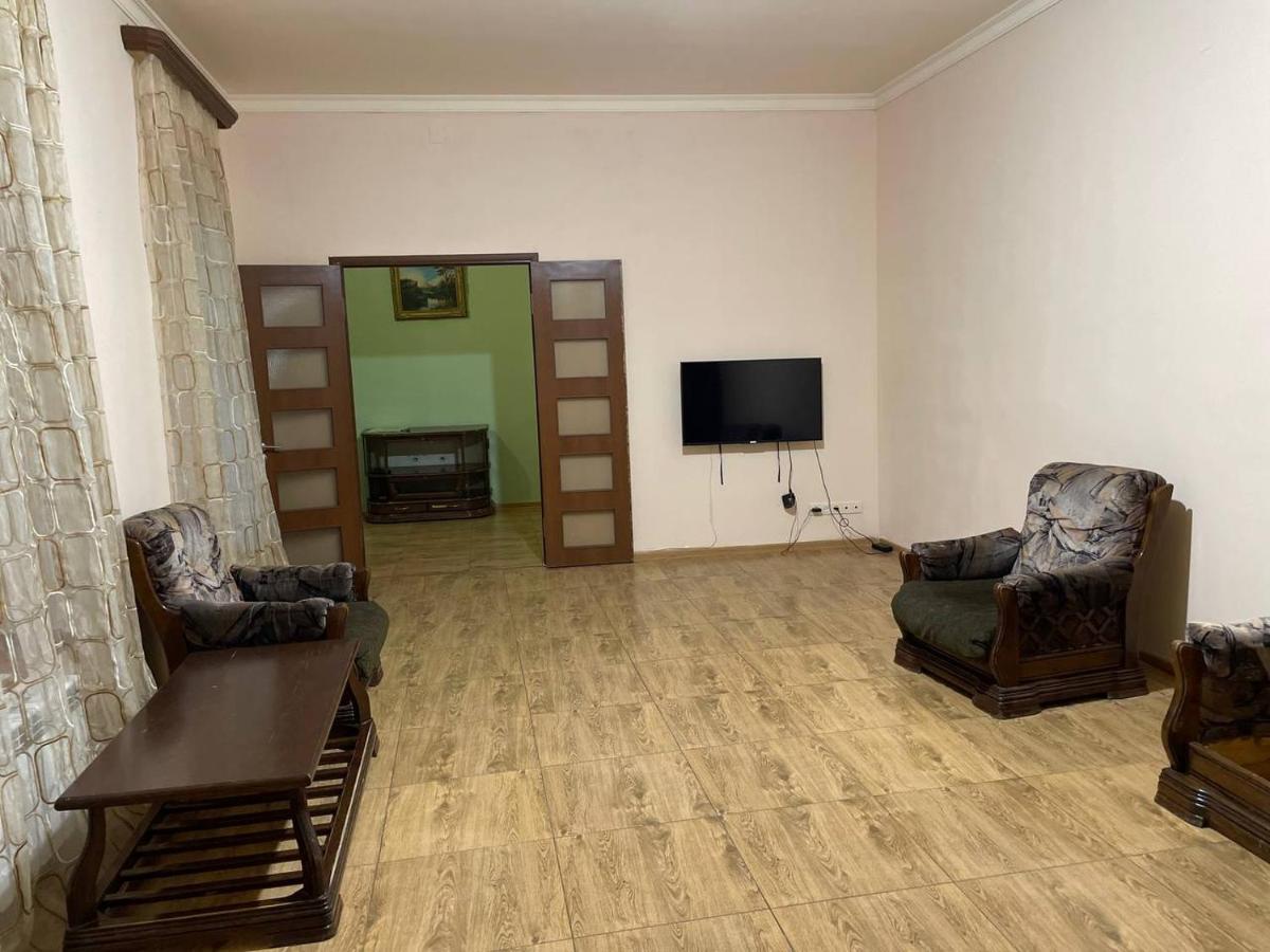 House 56 Hotel Jereván Kültér fotó